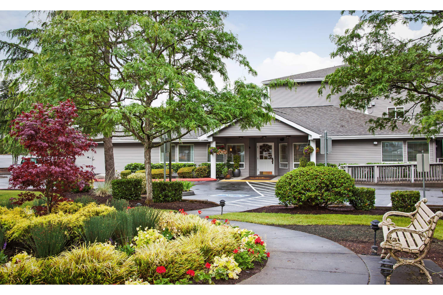 Cogir of Bothell community exterior