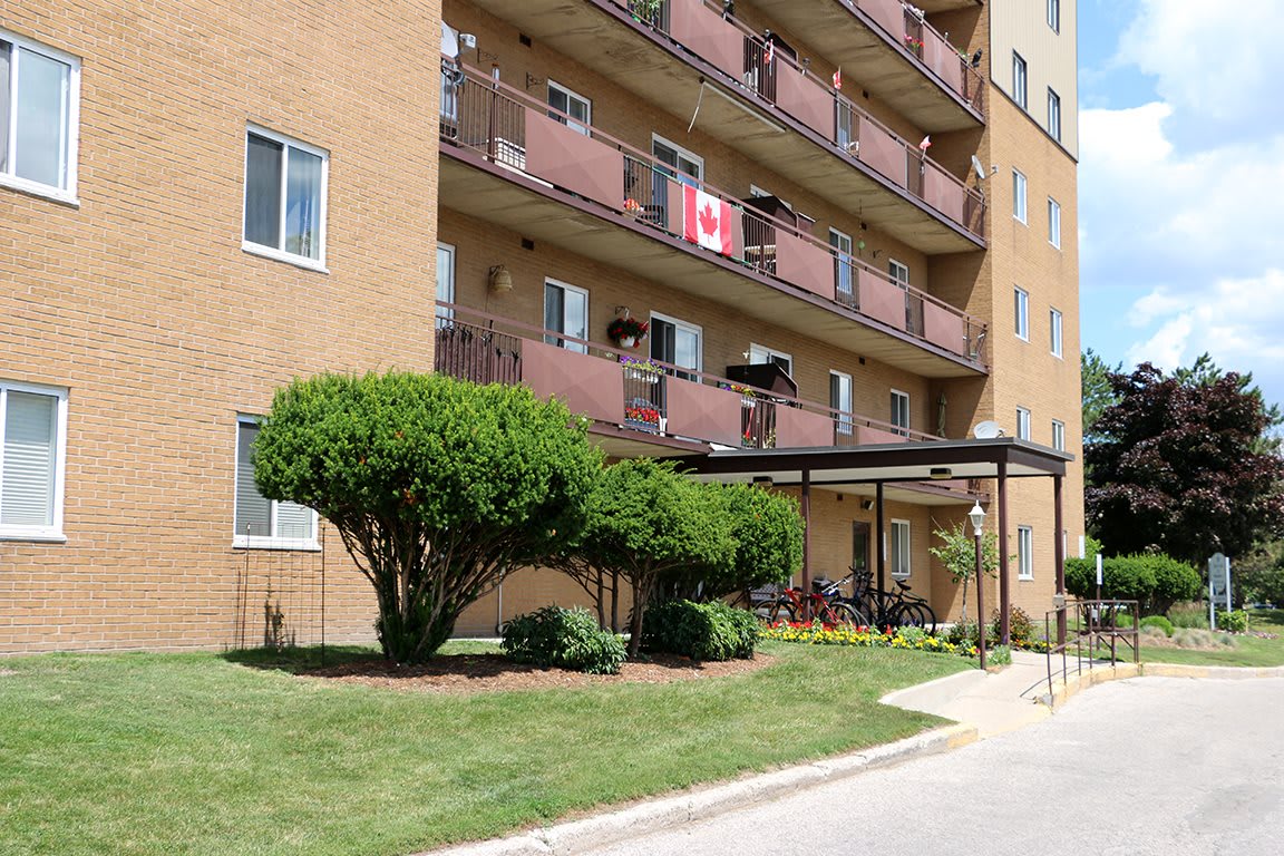 Willowdale Apartments 